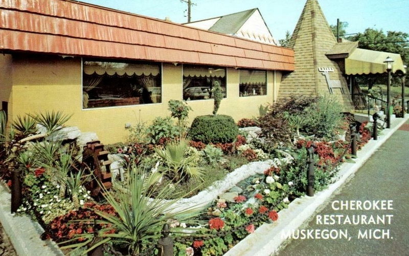Cherokee Restaurant - Vintage Postcard (newer photo)